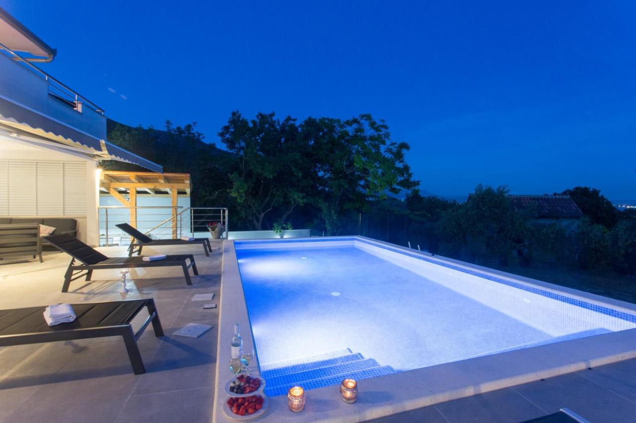 Villa Ivano With Sea&Mountain View Kaštel Stari Εξωτερικό φωτογραφία