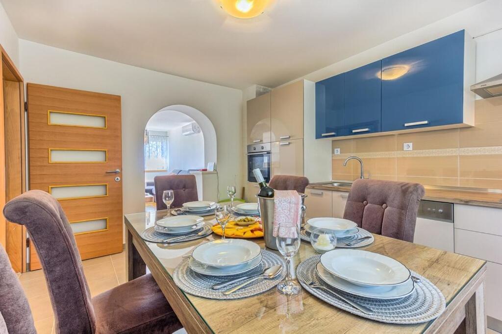 Villa Ivano With Sea&Mountain View Kaštel Stari Εξωτερικό φωτογραφία